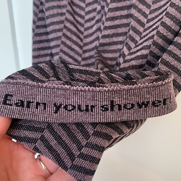 Lululemon size 6 tank - Picture 7 of 8